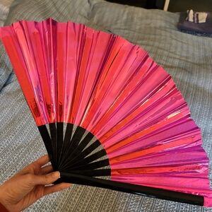 SoJourner Pink Clack Fan